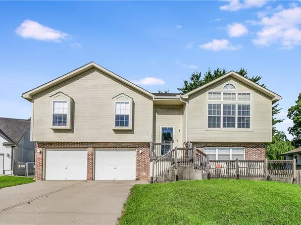 1714 N Ashley Dr, Independence, MO 64058