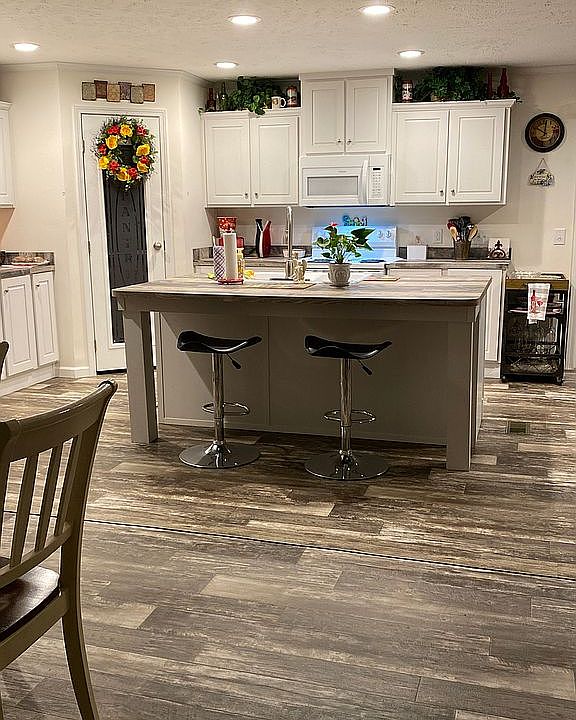 Lg Kitchen Island!