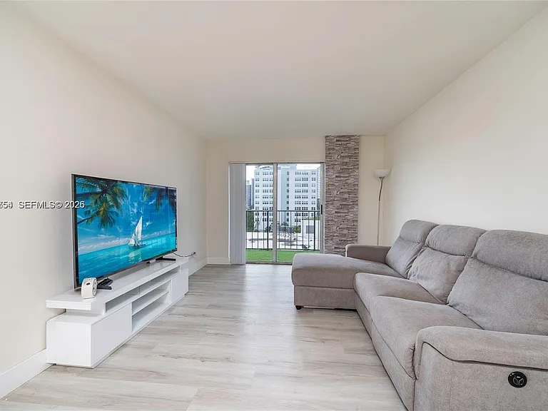 899 West Ave #7E — Photo 14