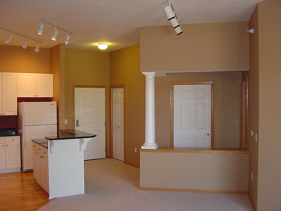 2nd image of 1800 Graham Ave Unit 428