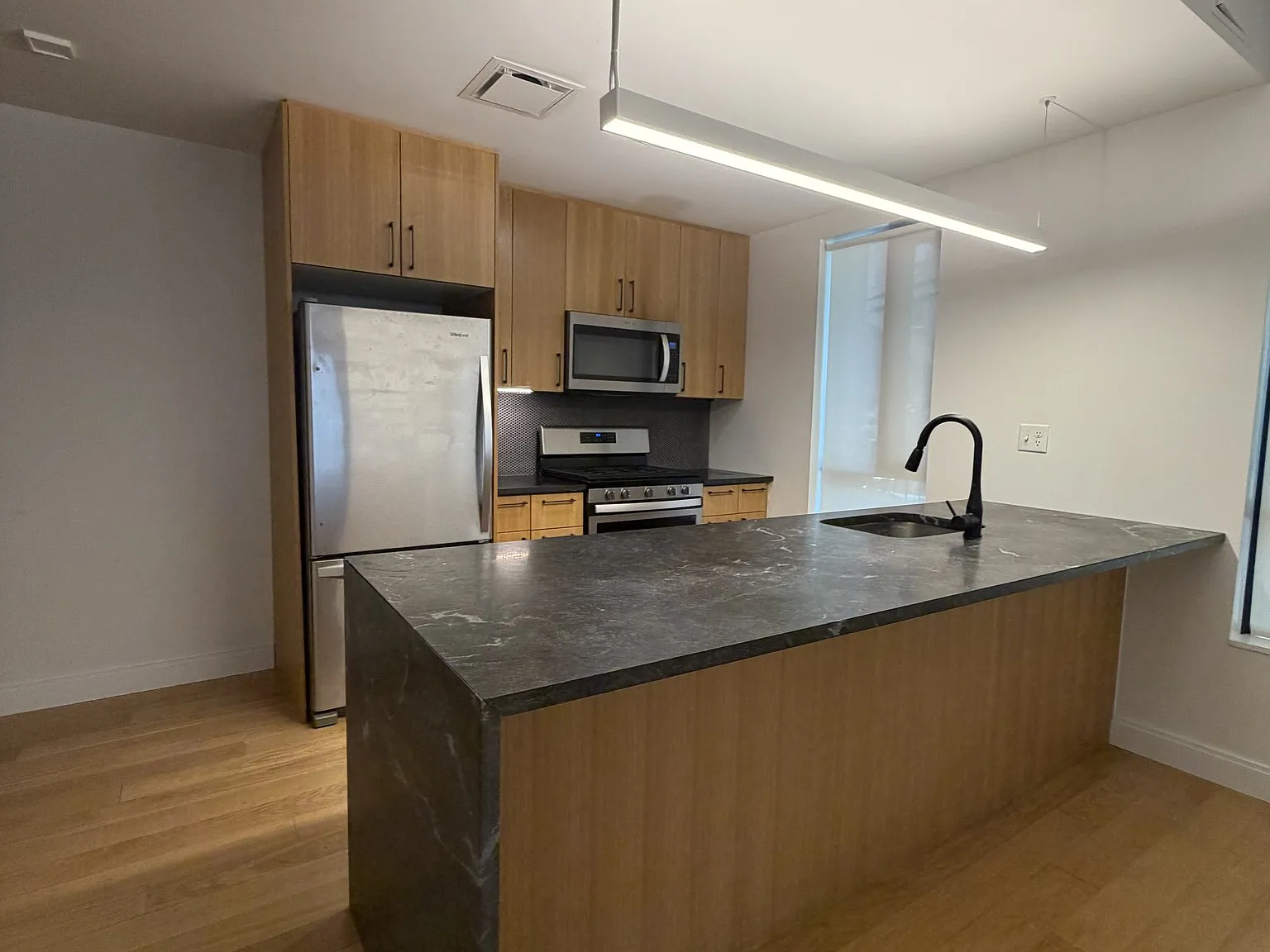 2 bed, 2.0 bath, $4,625 — Photo 2