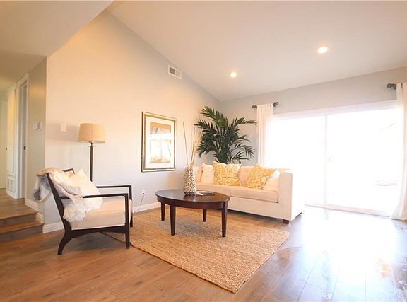 4th image of 7001 Pelican Dr