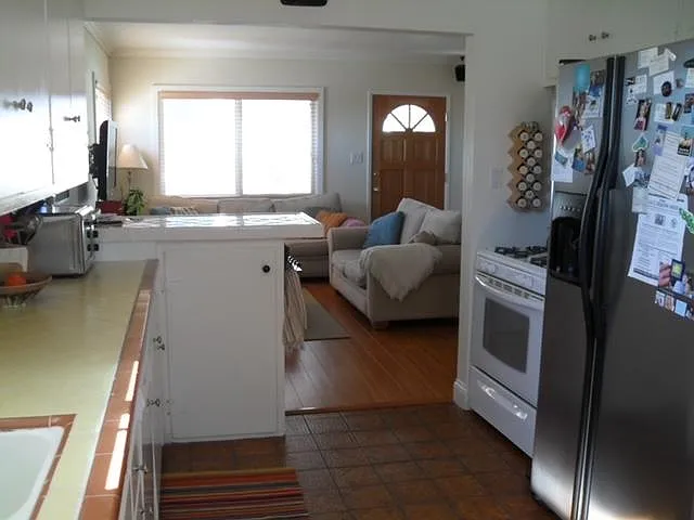 732 1/2 N Lucia Ave — Photo 10