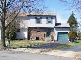 62 Bayberry Close, Piscataway, NJ 08854