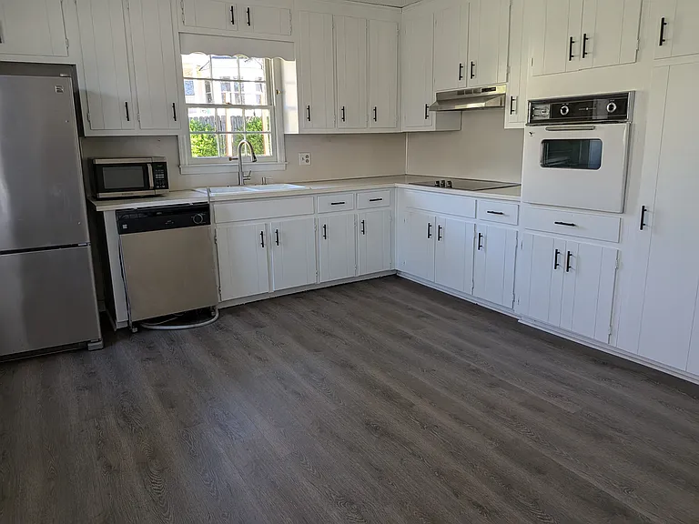1930 Beaver Brook Ln NE — Photo 9