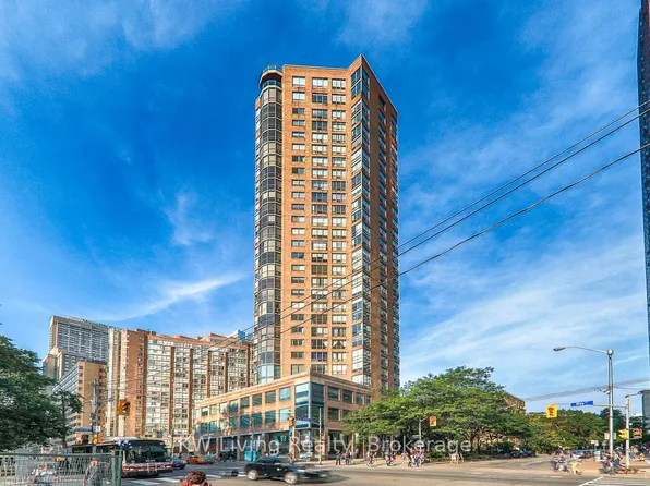 44 Saint Joseph St #2110, Toronto, ON M4Y 2W4