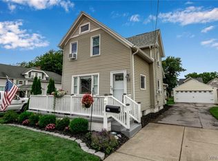 17 Gilbert Ave, Blasdell, NY 14219