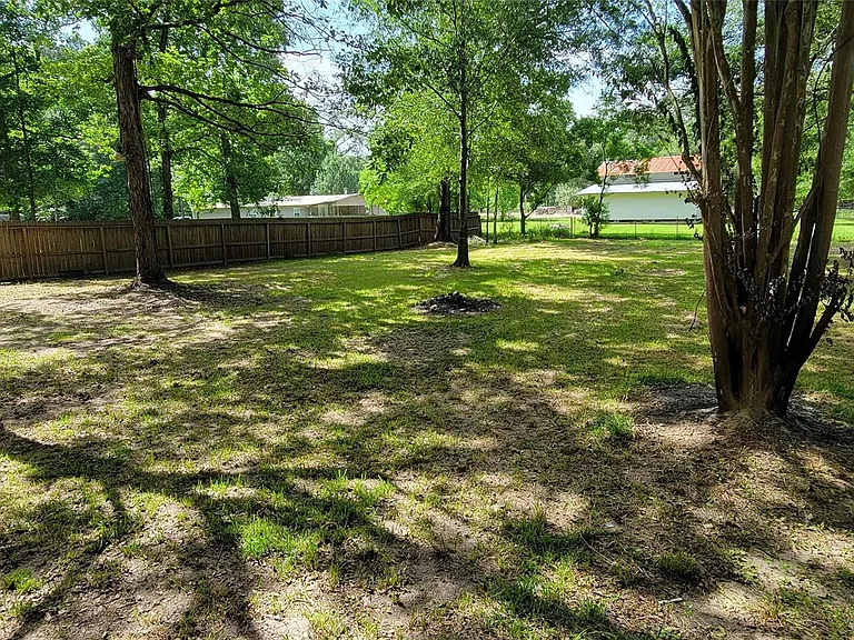 17308 Valley Ln — Photo 12
