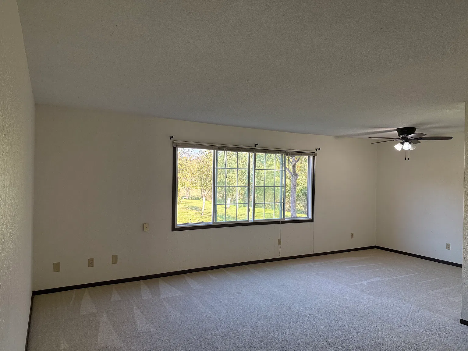 2 bed, 900 sqft, $950 — Photo 4