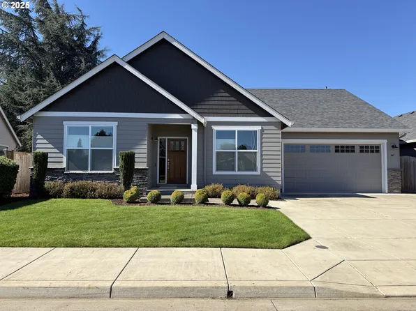 847 Unity Dr, Junction City, OR 97448