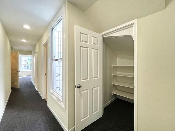 4th image of 217 Church St #217