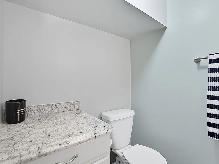 1644 Villa South Dr — Photo 14