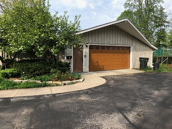 2nd image of 3420 Hays Ct