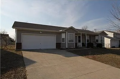 215 Lilac Ct