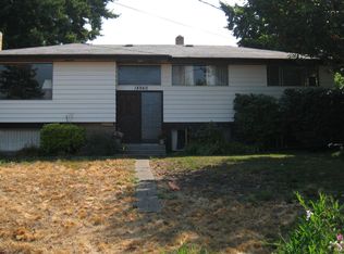 18960 5th Ave NE, Poulsbo, WA 98370