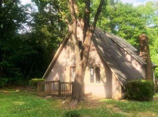 5547 Pine View Dr, Winston Salem, NC 27105