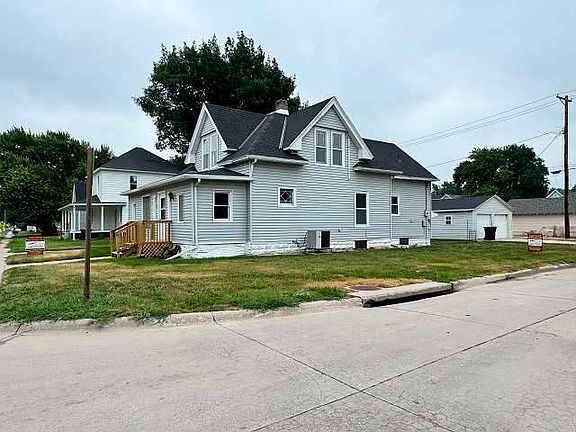 4th image of 1919 L St