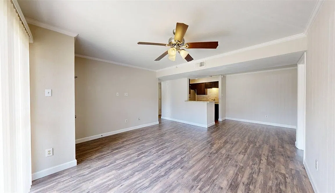 2 bed, 2.0 bath, 908 sqft, $975 — Photo 3