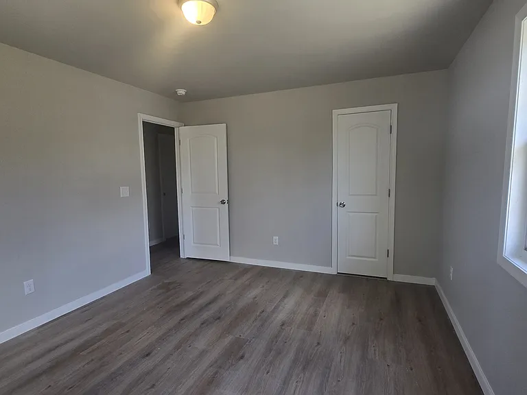 15615 Allen Dr — Photo 9