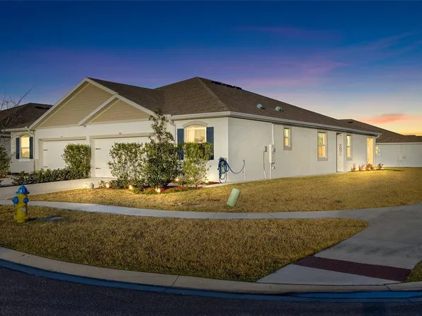 8498 Bold Cypress Ln, Wesley Chapel, FL 33545