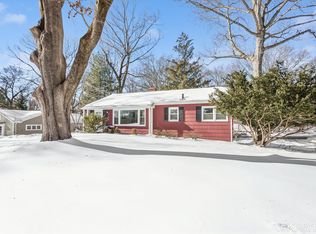 6 Acorn Lane, Norwalk, CT 06854