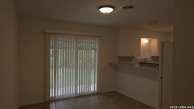 3 bed, 2.0 bath, 1174 sqft, $1,500 — Photo 3