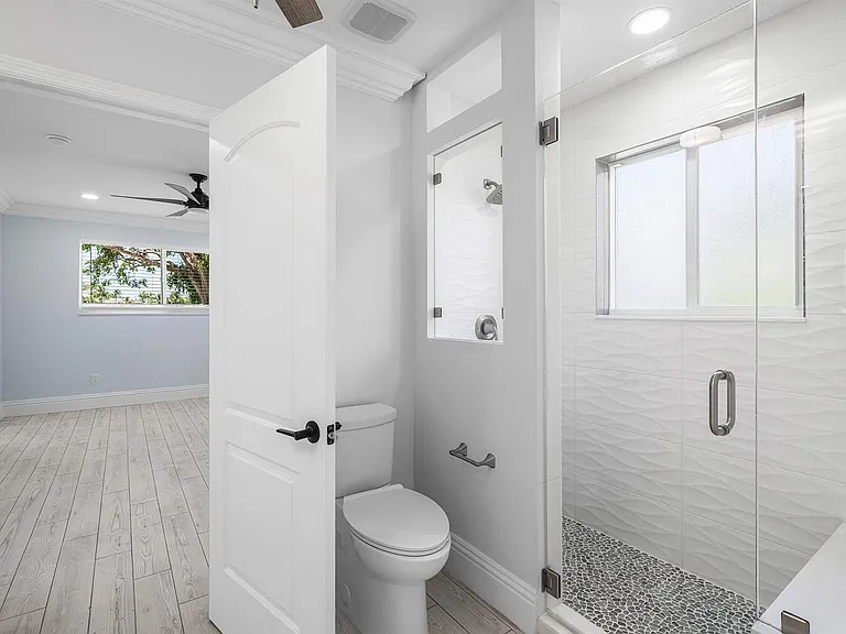 1128 SW 7th St — Photo 19
