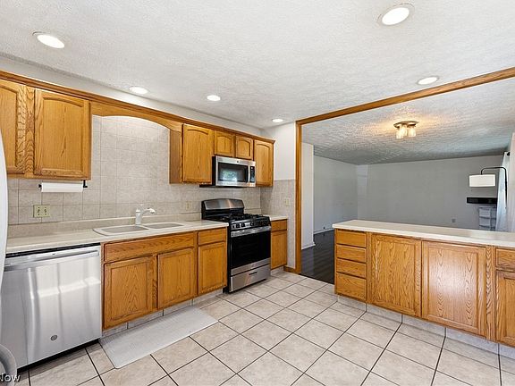 5th image of 2531 Chestnut St