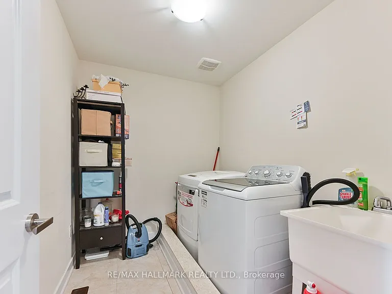 41 Anchusa Dr — Photo 30