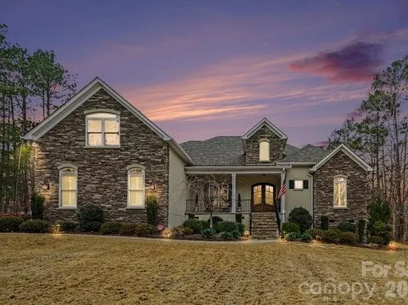 300 Old Hickory Ct, Fort Mill, SC 29715