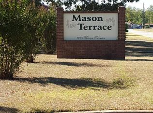 706 Mason Ter, Perry, GA 31069