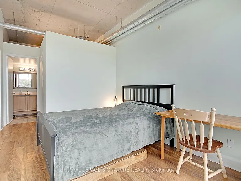 955 Queen St W #Penthouse 08 — Photo 13