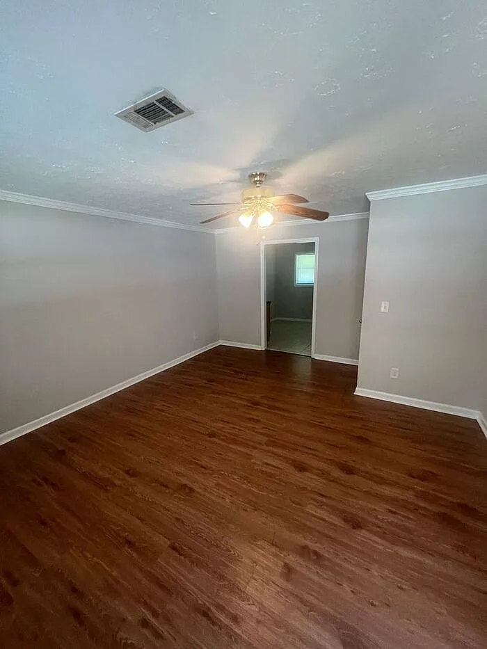 2 bed, 1.0 bath, 798 sqft, $1,199 — Photo 3