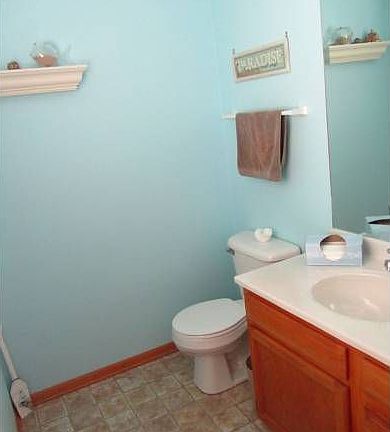 1/2 Bath Main Level
