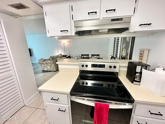 4th image of 633 S Palmetto Ave #1070