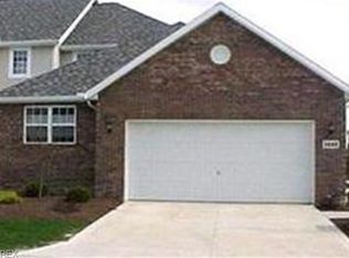 1449 Spyglass Hill Dr, Brunswick, OH