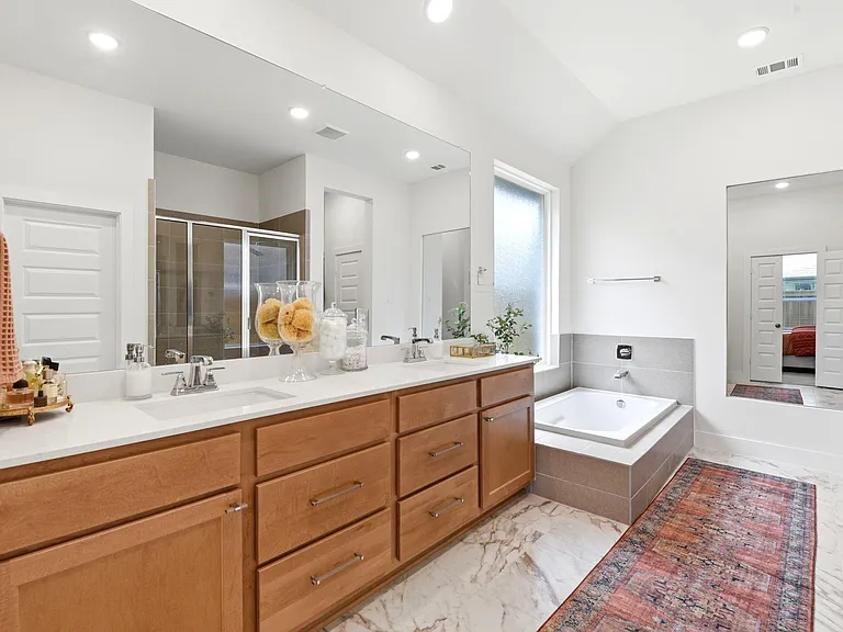 27927 Spring Falls Ct — Photo 25