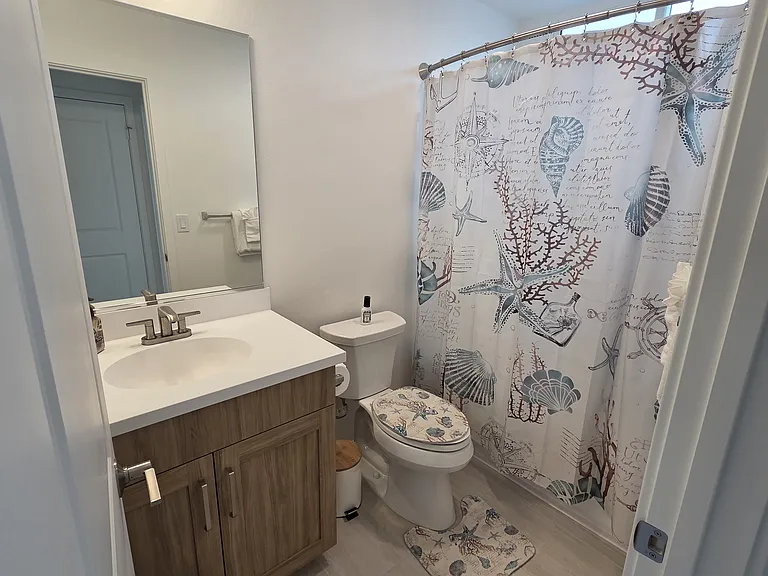 2nd Bathroom
