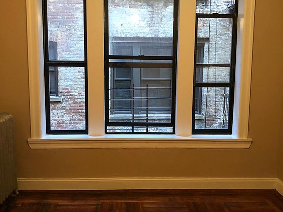 3rd image of 2771 Morris Ave APT 3