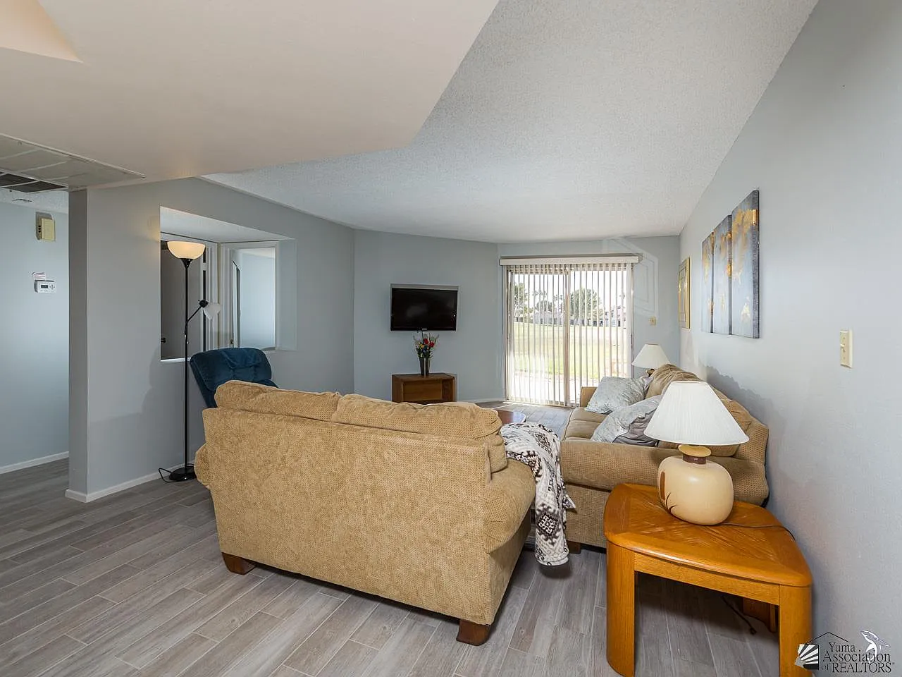 2 bed, 2.0 bath, 1007 sqft, $1,400 — Photo 3
