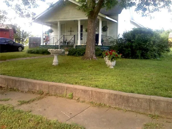 406 Cedar St, Wellston, OK 74881