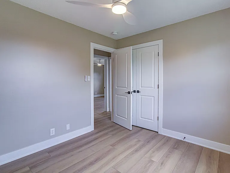 9521 Mobile Dr — Photo 29
