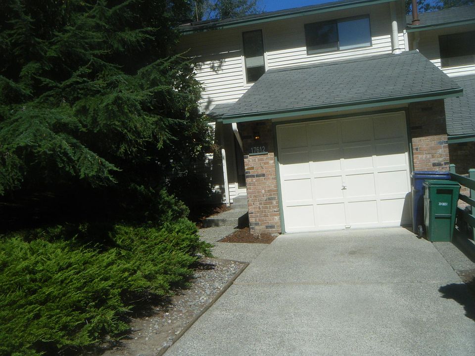 1st image of 17612 NE 88th Pl