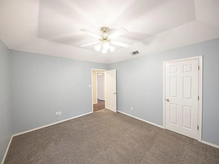 4800 W Wadley Ave — Photo 26