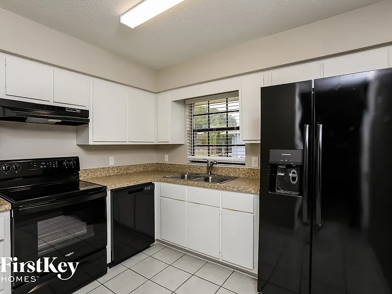 36828 Sundance Dr — Photo 6