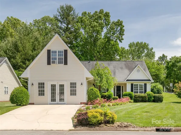 14 Stonehollow Rd, Fletcher, NC 28732