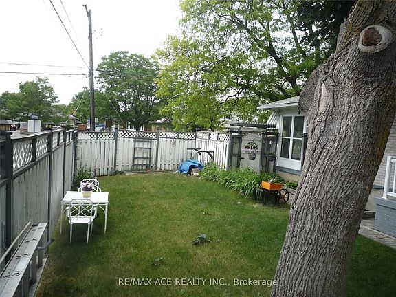 3rd image of 365 Bellamy Rd N