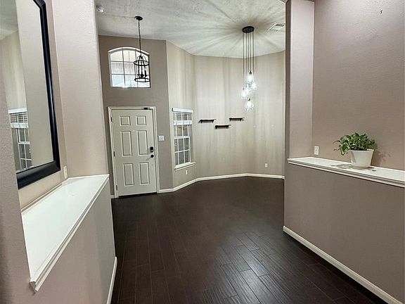 4th image of 903 Cascade Rdg