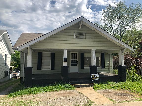 2nd image of 1320 Beaumont Ave