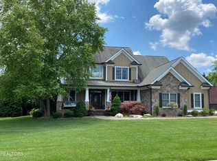 735 Bayshore Dr, Knoxville, TN 37934